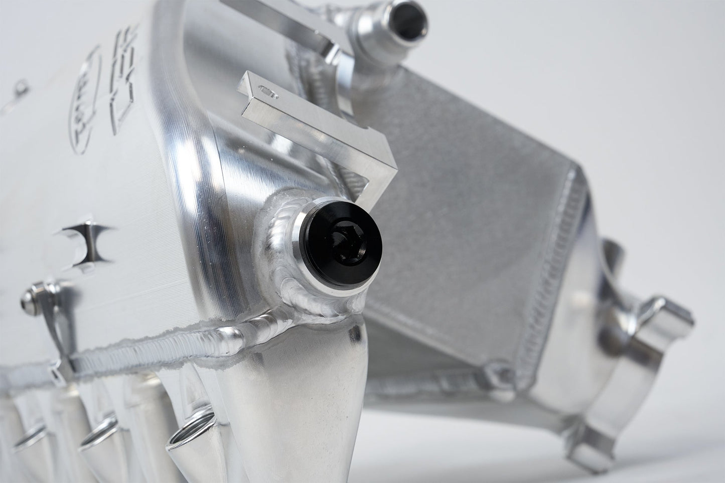 CSF Kolektor Intercoolera BMW M2 (G87), M3 (G8X), M4 (G8X), X3 (F97), X4 (F98) - zdjęcie 3