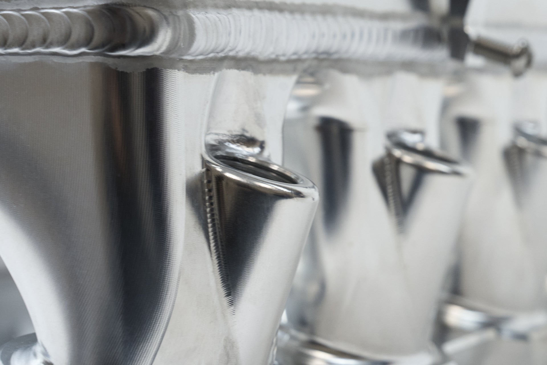 CSF Kolektor Intercoolera BMW M2 (G87), M3 (G8X), M4 (G8X), X3 (F97), X4 (F98) - zdjęcie 9