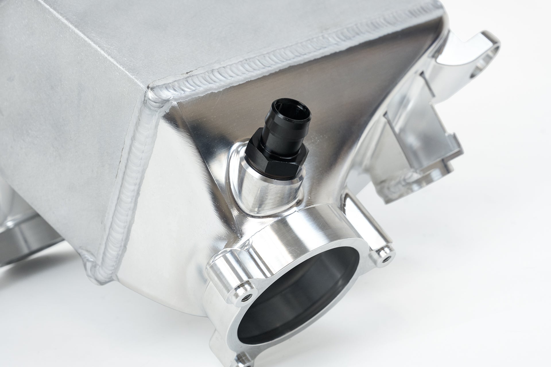 CSF Kolektor Intercoolera BMW M2 (G87), M3 (G8X), M4 (G8X), X3 (F97), X4 (F98) - zdjęcie 17