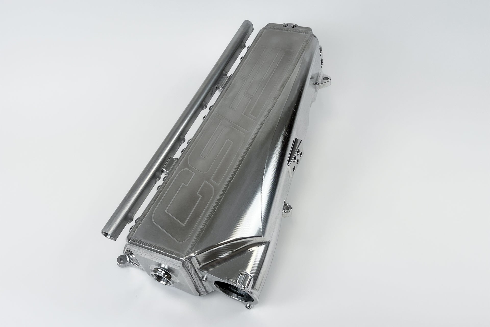CSF Kolektor Intercoolera BMW, INEOS, Toyota 540i, 540i xDrive, 740i, 740i xDrive, 745e xDrive, 840i, 840i Gran Coupe, 840i xDrive, 840i xDrive Gran Coupe, GR Supra, Grenadier, Grenadier Quartermaster, M240i, M240i xDrive, M340i, M340i xDrive, M440i, M440i Gran Coupe, M440i xDrive, M440i xDrive Gran Coupe, X3, X4, X5, X6, X7, Z4