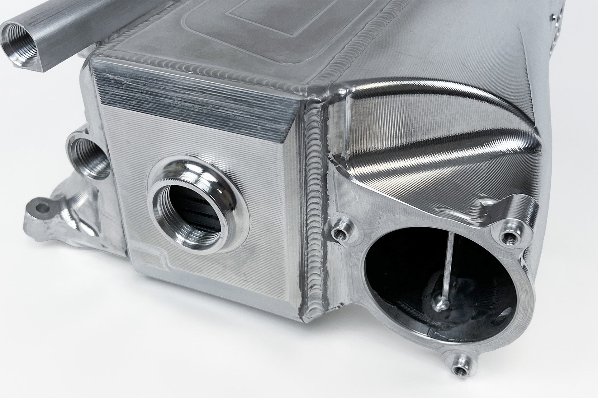 CSF Kolektor Intercoolera BMW, INEOS, Toyota 540i, 540i xDrive, 740i, 740i xDrive, 745e xDrive, 840i, 840i Gran Coupe, 840i xDrive, 840i xDrive Gran Coupe, GR Supra, Grenadier, Grenadier Quartermaster, M240i, M240i xDrive, M340i, M340i xDrive, M440i, M440i Gran Coupe, M440i xDrive, M440i xDrive Gran Coupe, X3, X4, X5, X6, X7, Z4 - zdjęcie 7