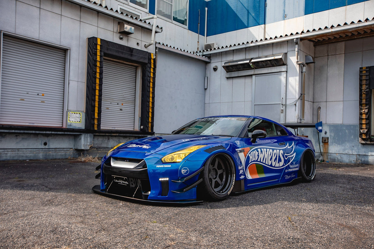 Nissan GT-R R35 – bodykit widebody LB-WORKS Type 2 od 2017 FRP Liberty Walk – zdjęcie 1