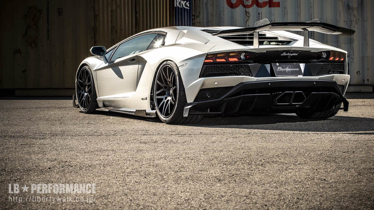 Lamborghini Aventador S – bodykit widebody LB-Performance FRP Liberty Walk – zdjęcie 2