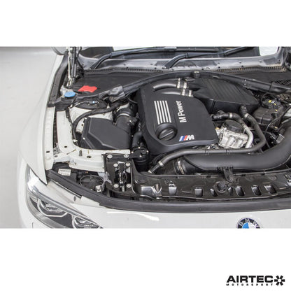 AIRTEC Motorsport Odma oleju do BMW M2 Comp / M3 / M4 F8x S55 (7)