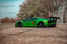 Lamborghini Aventador – bodykit widebody LB-WORKS Type 2 carbon Liberty Walk – zdjęcie 2