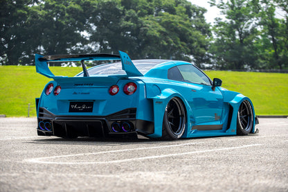 Nissan GT-R R35 – bodykit widebody LB-Silhouette WORKS V2 FRP + carbon Liberty Walk – zdjęcie 1