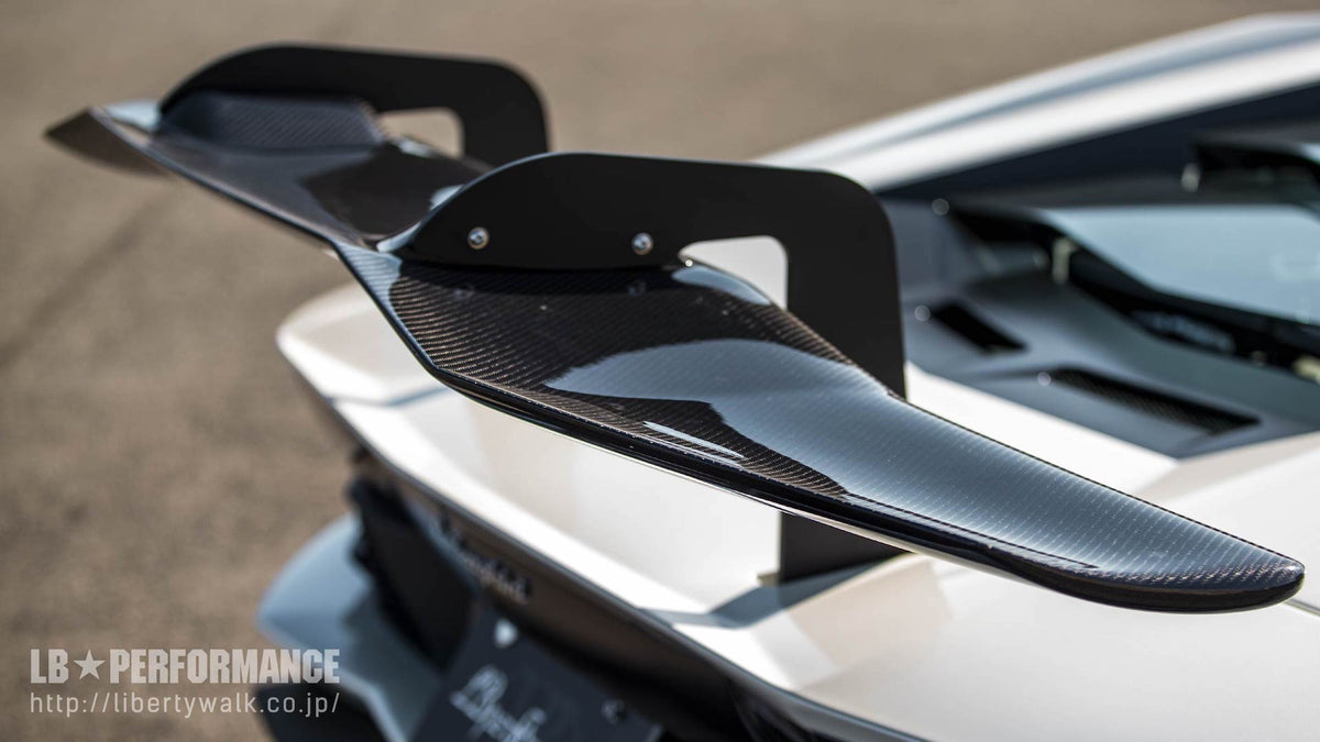 Lamborghini Aventador S – bodykit widebody LB-Performance dry carbon Liberty Walk – zdjęcie 3