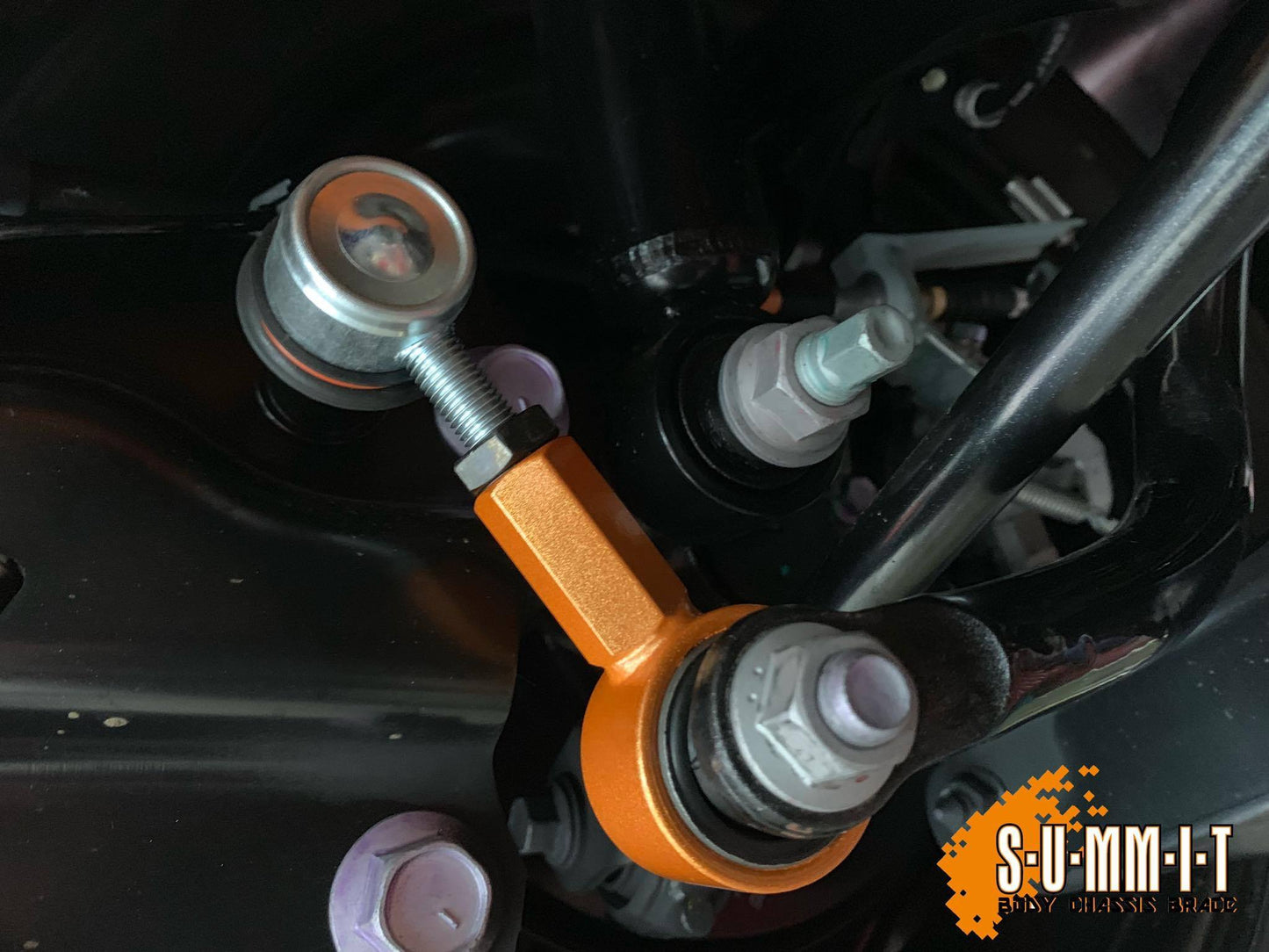 AIRTEC Motorsport Regulowane łączniki stabilizatora 75-95mm do Toyota Yaris GR (3)