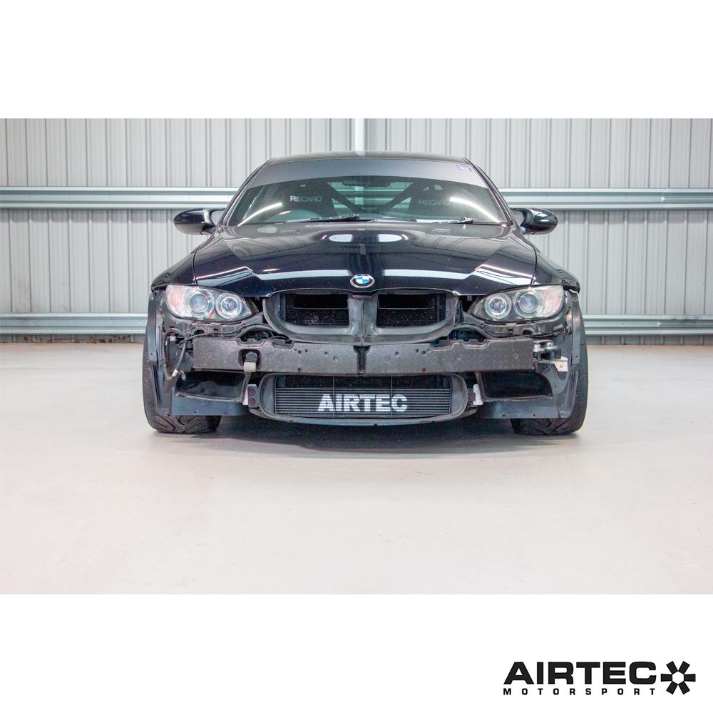 AIRTEC Motorsport Chłodnica oleju do BMW M3 E90 E92 E93 (5)