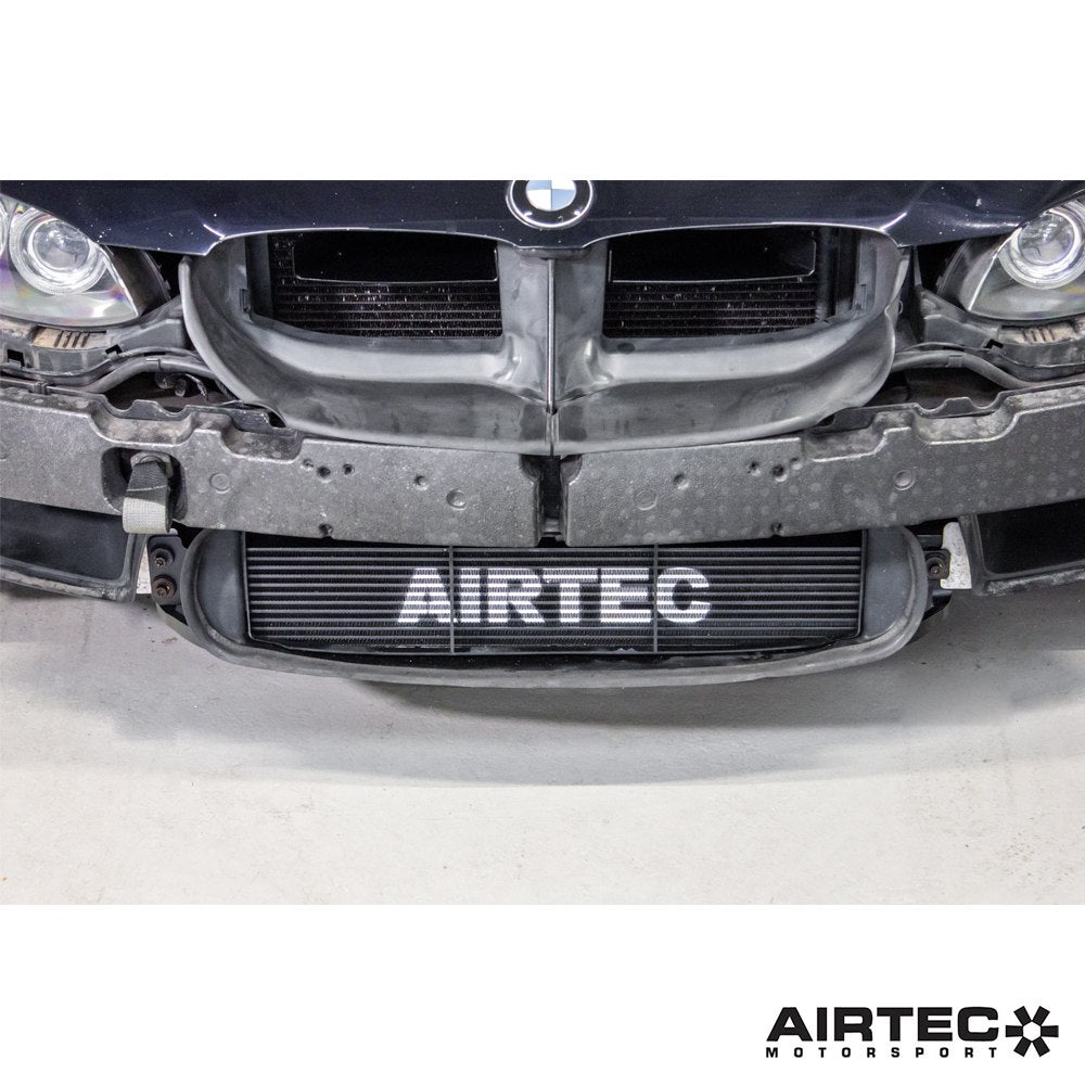 AIRTEC Motorsport Chłodnica oleju do BMW M3 E90 E92 E93 (6)