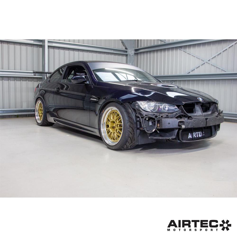 AIRTEC Motorsport Chłodnica oleju do BMW M3 E90 E92 E93 (9)