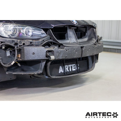AIRTEC Motorsport Chłodnica oleju do BMW M3 E90 E92 E93 (7)