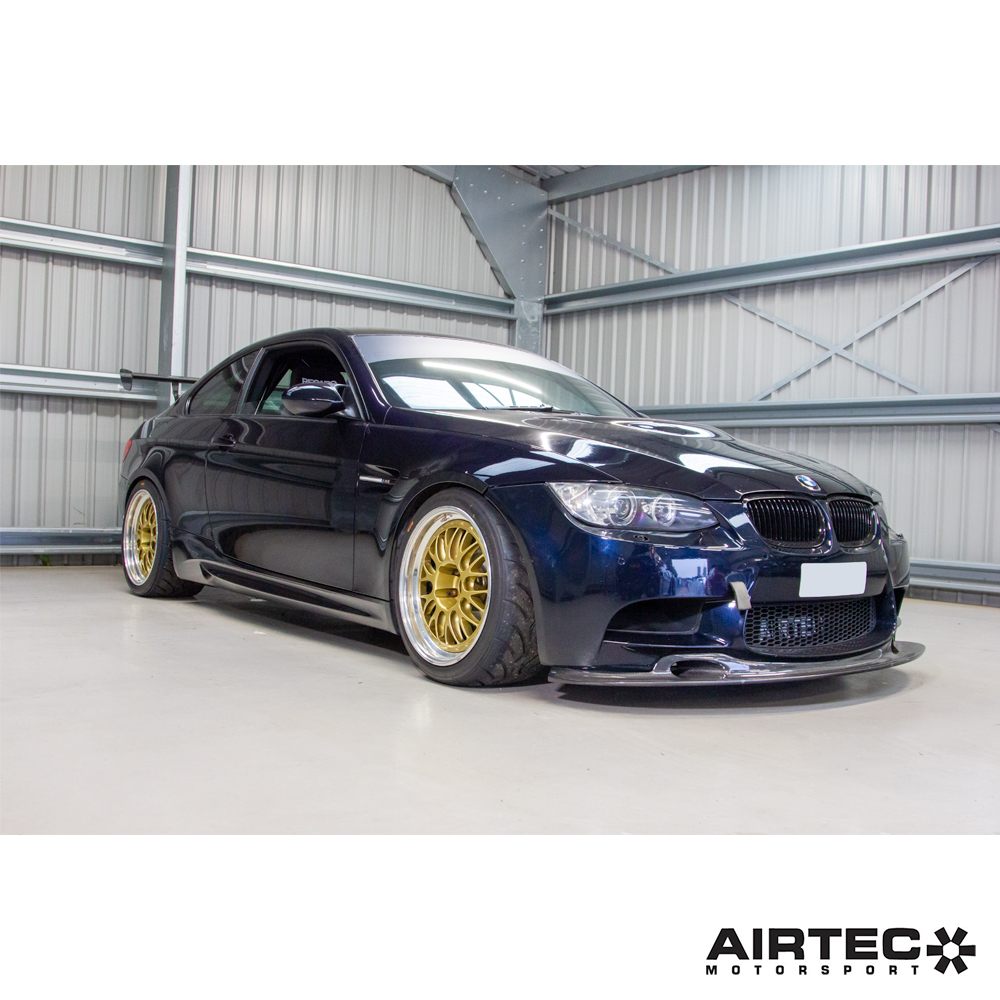 AIRTEC Motorsport Chłodnica oleju do BMW M3 E90 E92 E93 (15)