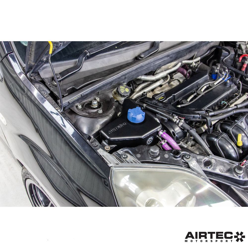 AIRTEC Motorsport Aluminiowy zbiorniczek wyrównawczy do Ford Fiesta Mk6 ST150 (6)