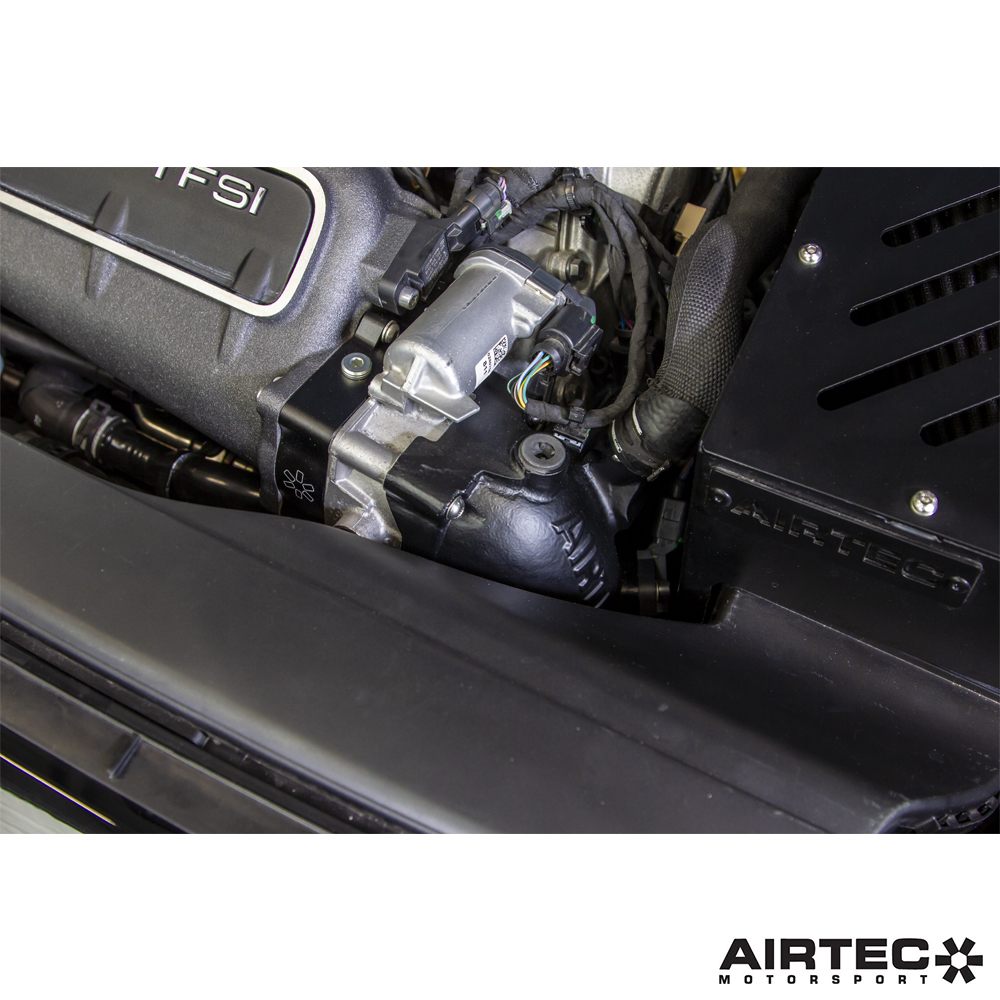 AIRTEC Motorsport Powiększony zestaw rur dolotowych strony zimnej do Audi RS3 (8V) (5)