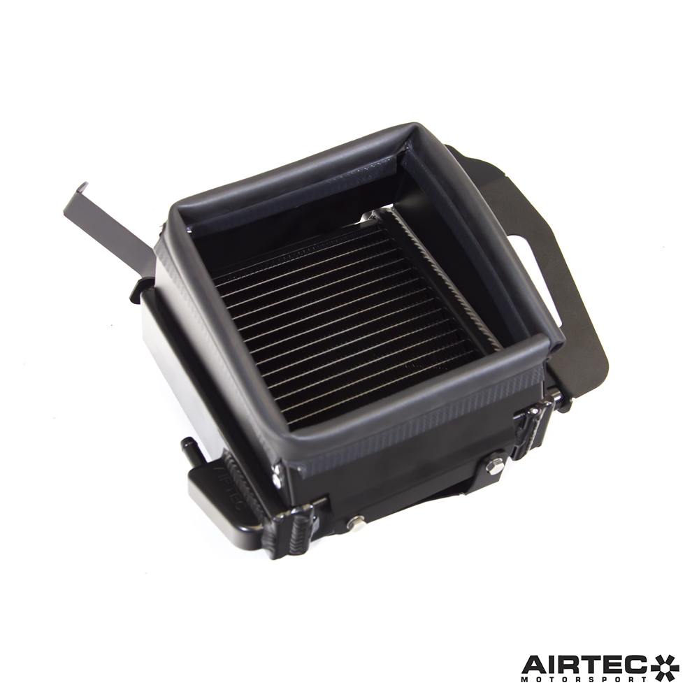 AIRTEC Motorsport Dodatkowa Chłodnica Turbosprężarki do Toyota Yaris GR Gen 1 (2)