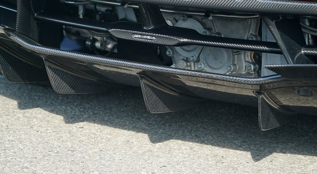 NOVITEC Środkowe żebro dyfuzora carbon – McLaren 720S – zdjęcie 2
