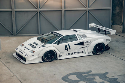 Lamborghini Countach – bodykit widebody LB-WORKS Liberty Walk – zdjęcie 4