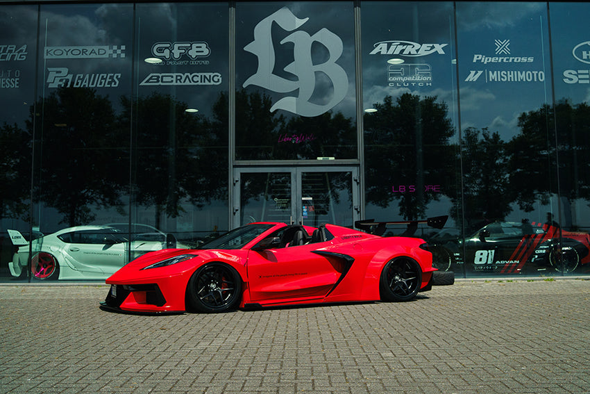 Chevrolet Corvette C8 – bodykit widebody LB-Silhouette WORKS FRP Liberty Walk – zdjęcie 1