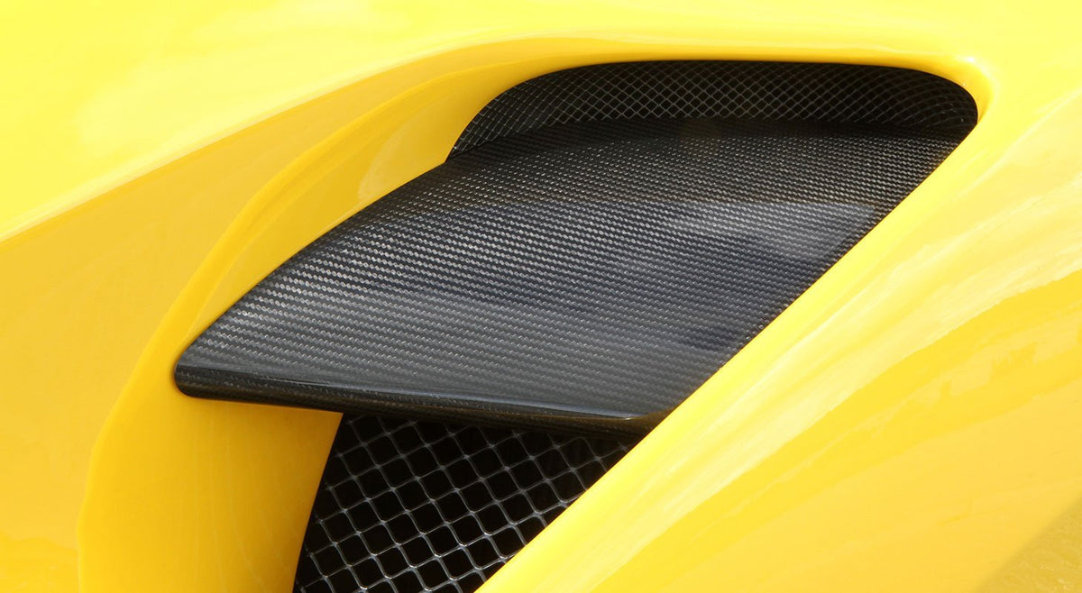 NOVITEC Komplet nakładek bocznych kierownic powietrza carbon – Ferrari 488 – zdjęcie 2