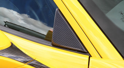 NOVITEC Trójkątna nakładka szyby bocznej carbon – Ferrari 488 – zdjęcie 2