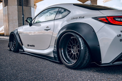 Toyota GR86 / Subaru BRZ (ZN8/ZD8) – bodykit widebody LB-Nation FRP Liberty Walk – zdjęcie 10