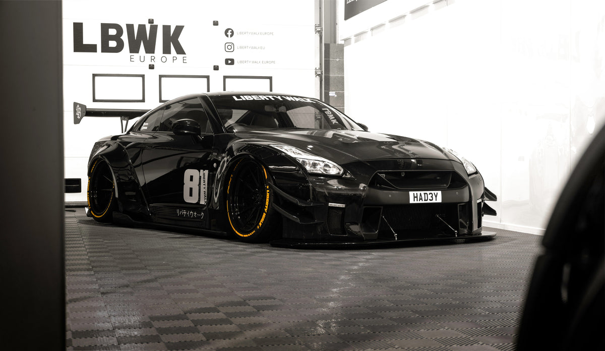 Nissan GT-R R35 – bodykit widebody LB-WORKS Type 2 od 2017 carbon Liberty Walk – zdjęcie 1