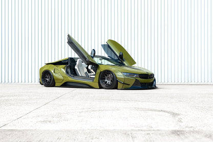 BMW i8 (I12) – bodykit widebody LB-WORKS V2 FRP Liberty Walk – zdjęcie 1