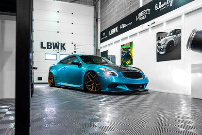 Infiniti G37 Coupe – bodykit widebody LB-WORKS Liberty Walk – zdjęcie 1