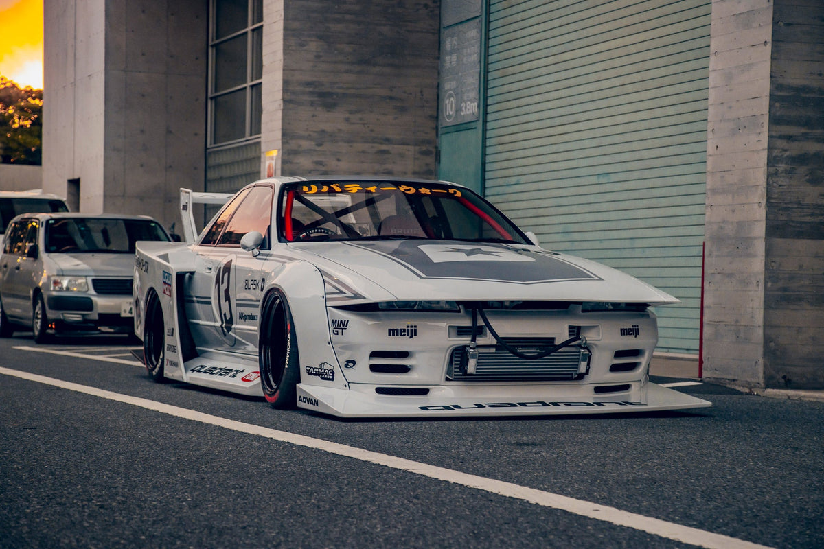 Nissan Skyline R32 – bodykit widebody LB-Kaido WORKS FRP Liberty Walk – zdjęcie 4