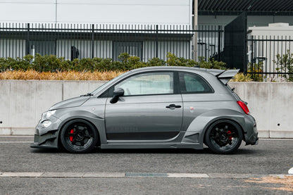 Abarth 595 – bodykit widebody LB-WORKS FRP Liberty Walk – zdjęcie 4