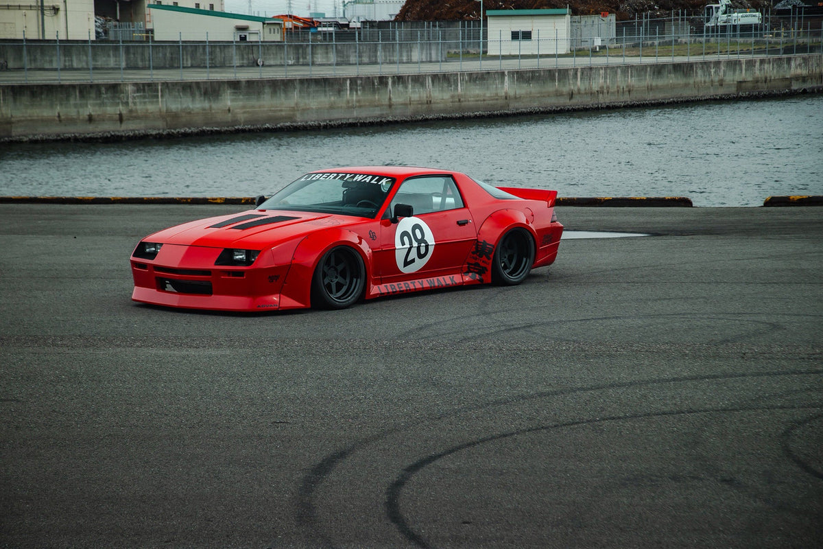 Chevrolet Camaro III gen. (1982–1992) – bodykit widebody LB-WORKS FRP Liberty Walk – zdjęcie 8