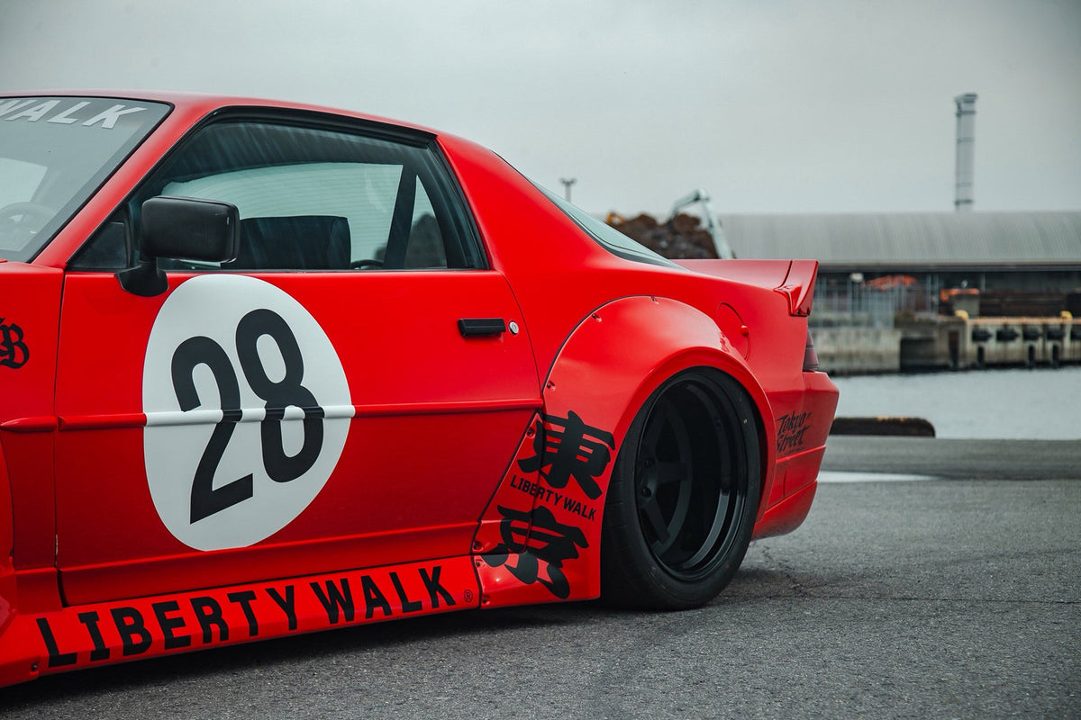 Chevrolet Camaro III gen. (1982–1992) – bodykit widebody LB-WORKS FRP Liberty Walk – zdjęcie 11