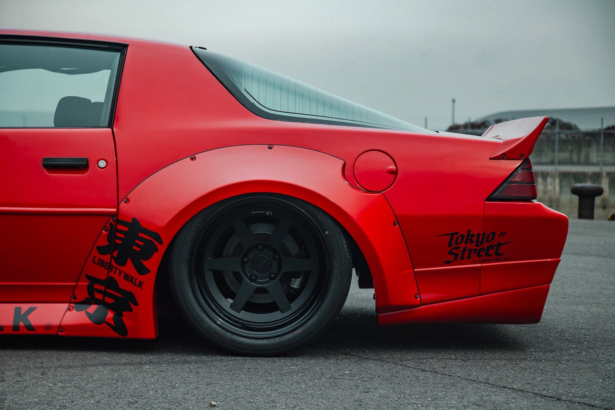 Chevrolet Camaro III gen. (1982–1992) – bodykit widebody LB-WORKS FRP Liberty Walk – zdjęcie 14