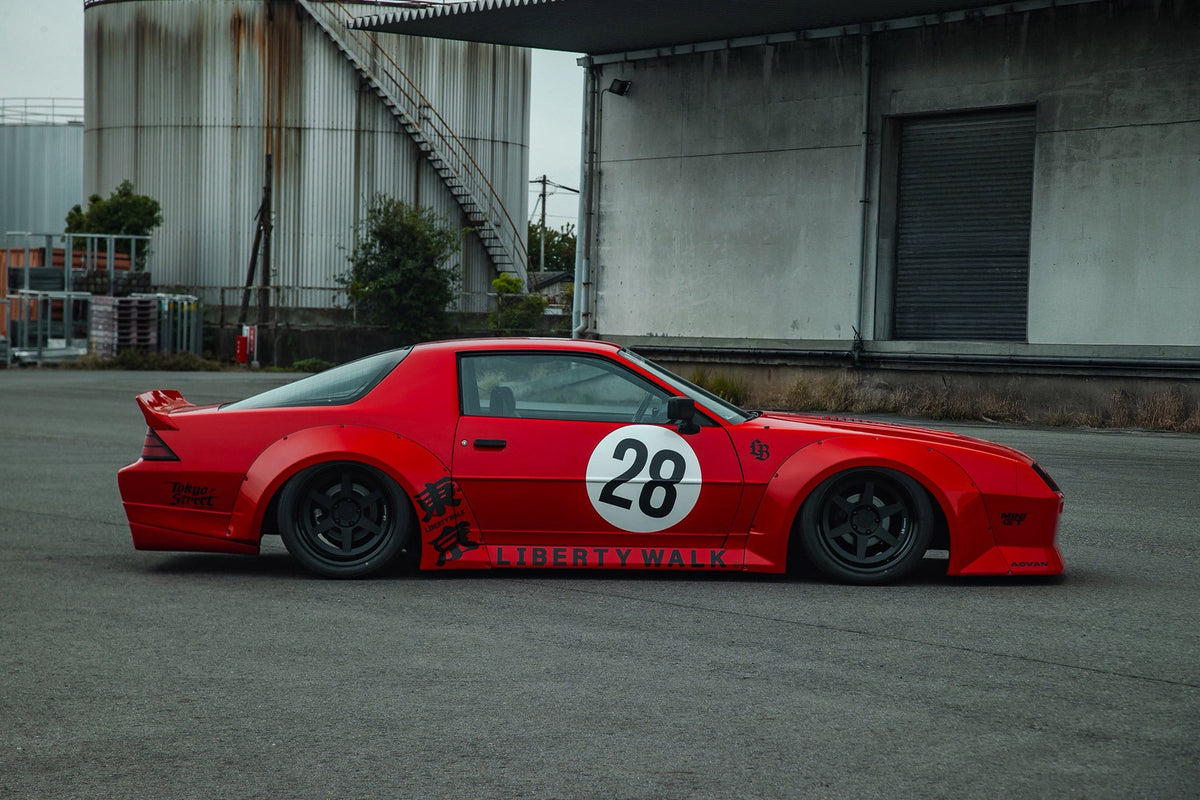 Chevrolet Camaro III gen. (1982–1992) – bodykit widebody LB-WORKS FRP Liberty Walk – zdjęcie 6