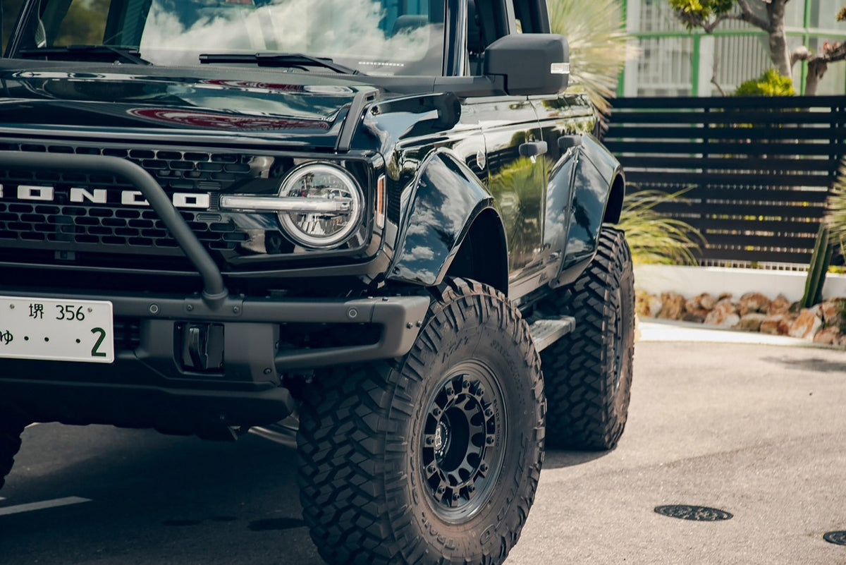 Ford Bronco – bodykit widebody LB-WORKS FRP Liberty Walk – zdjęcie 9