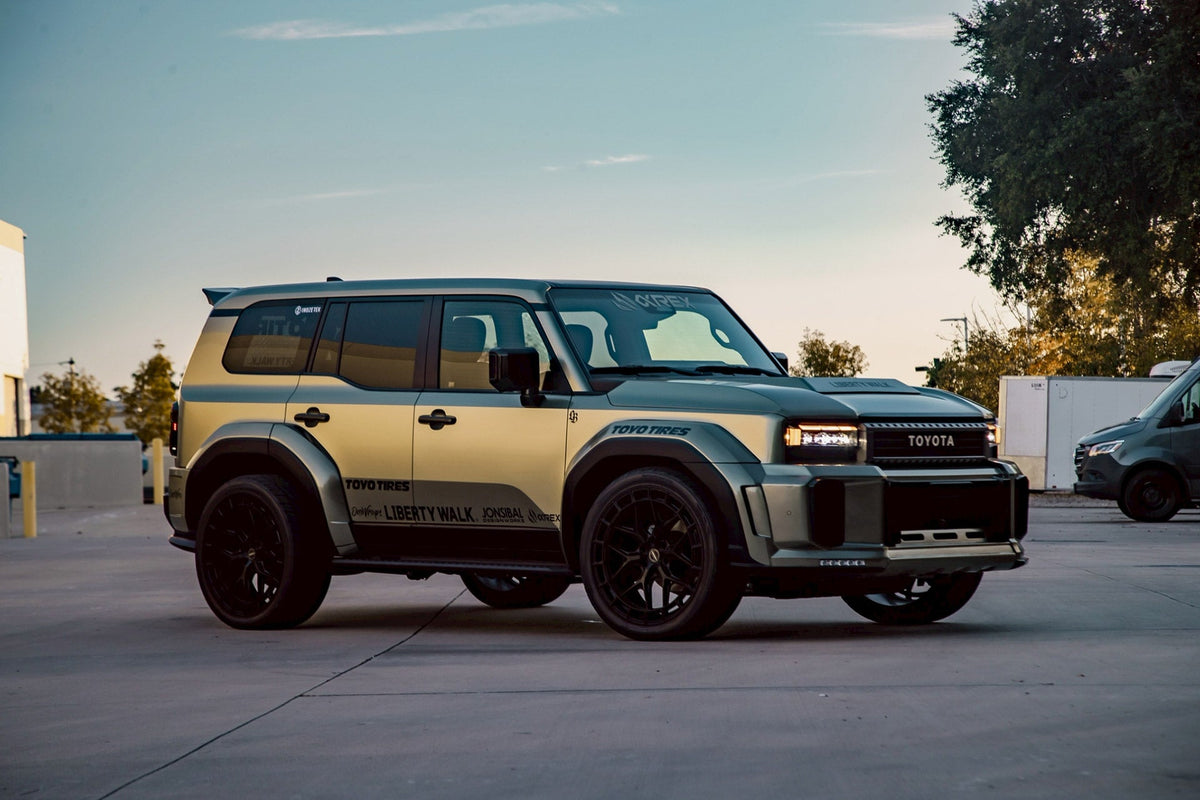 Toyota Land Cruiser 250 – bodykit widebody LB-WORKS FRP Liberty Walk – zdjęcie 11