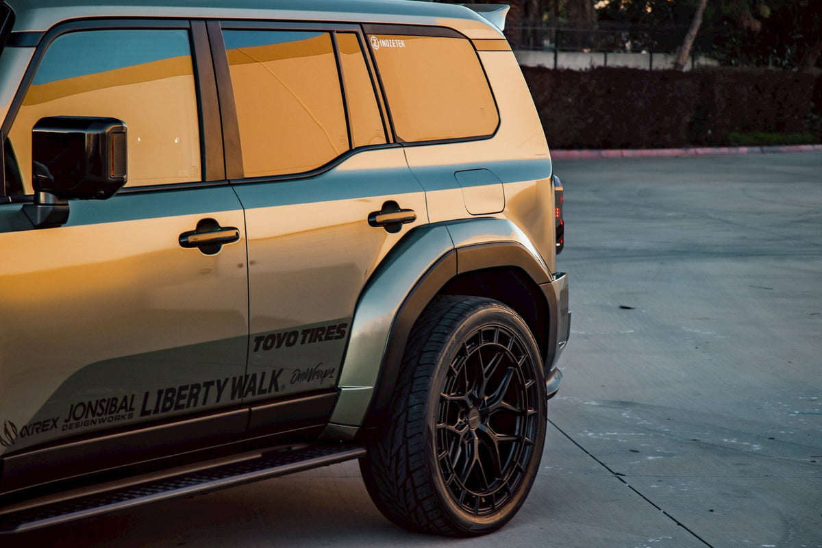 Toyota Land Cruiser 250 – bodykit widebody LB-WORKS FRP Liberty Walk – zdjęcie 14