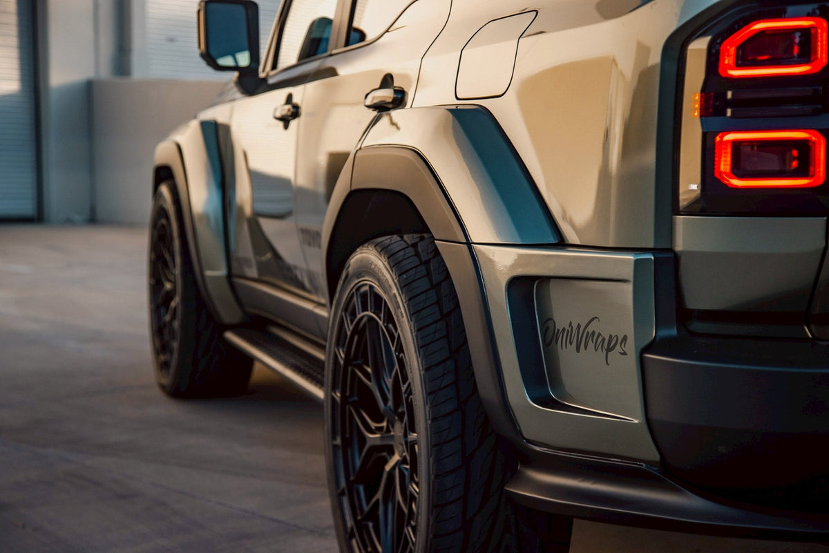Toyota Land Cruiser 250 – bodykit widebody LB-WORKS FRP Liberty Walk – zdjęcie 18
