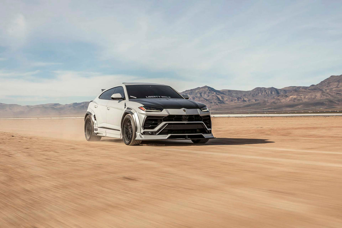 Lamborghini Urus – bodykit widebody LB-WORKS z maską dry carbon Liberty Walk – zdjęcie 2