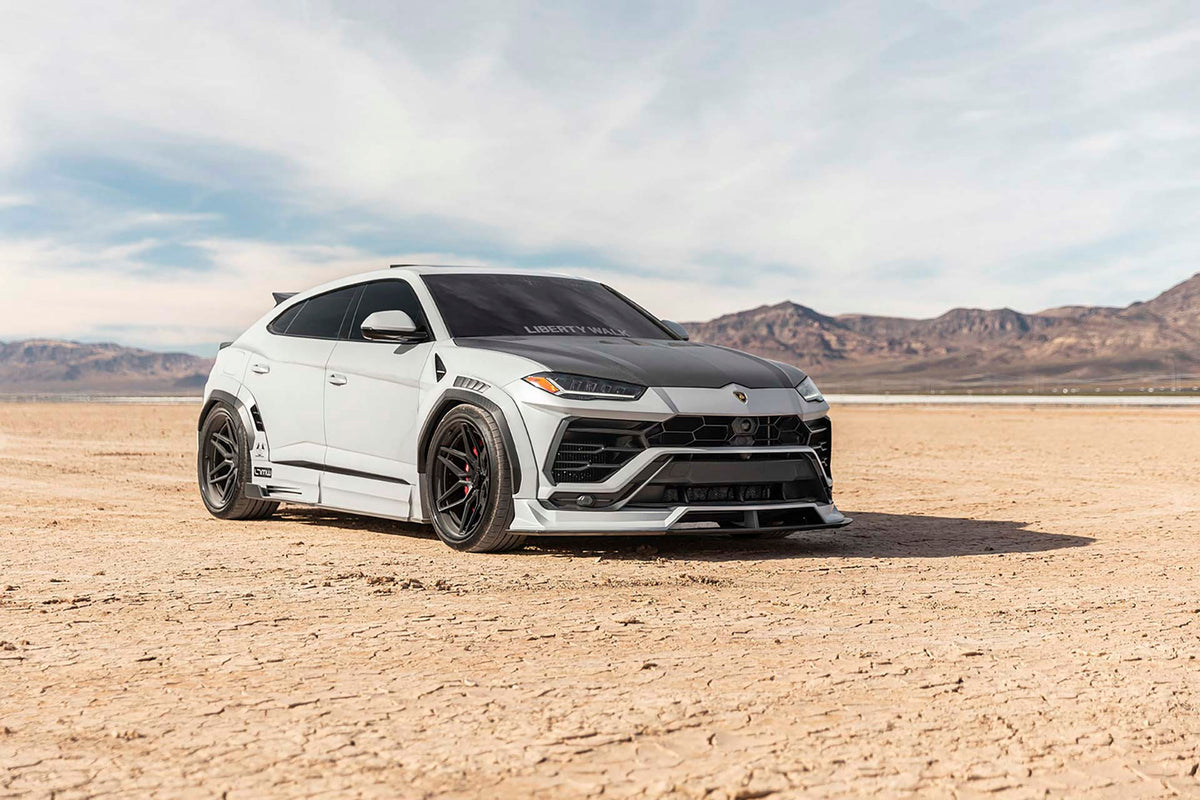 Lamborghini Urus – bodykit widebody LB-WORKS z maską dry carbon Liberty Walk – zdjęcie 3