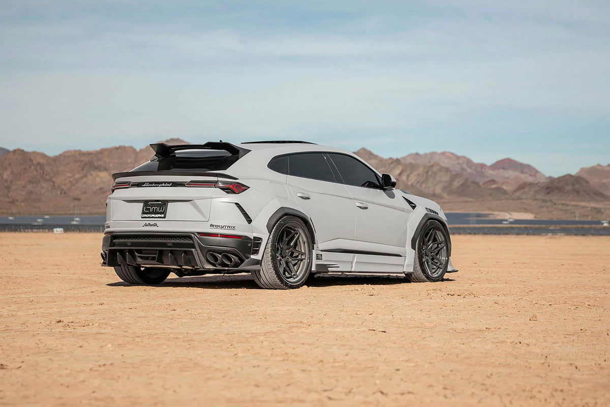 Lamborghini Urus – bodykit widebody LB-WORKS z maską dry carbon Liberty Walk – zdjęcie 7