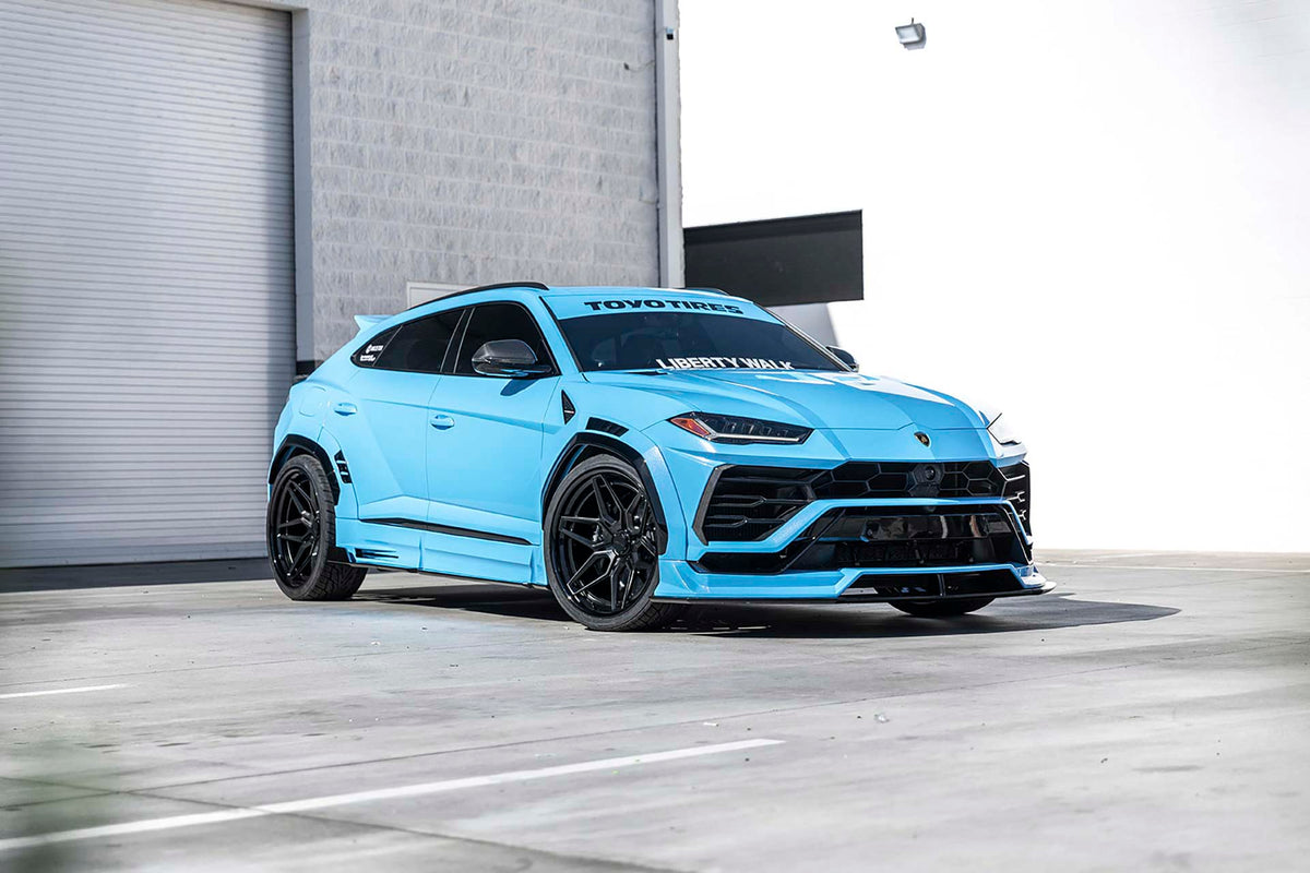 Lamborghini Urus – bodykit widebody LB-WORKS z maską FRP Liberty Walk – zdjęcie 2