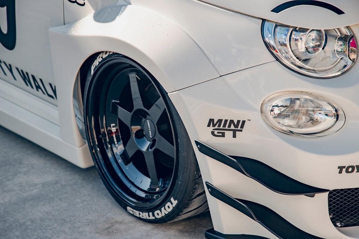 Abarth 595 – bodykit widebody LB-WORKS carbon Liberty Walk – zdjęcie 14