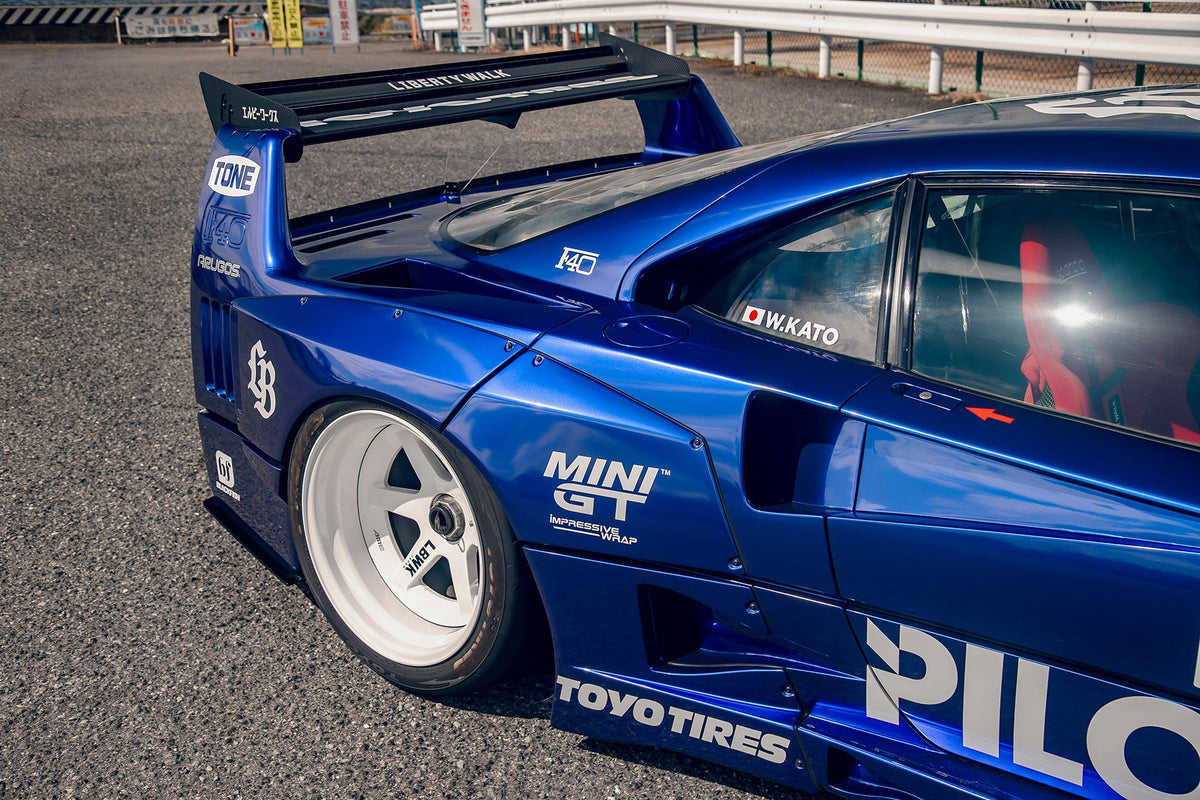 Ferrari F40 – bodykit widebody LB-WORKS carbon Liberty Walk – zdjęcie 7