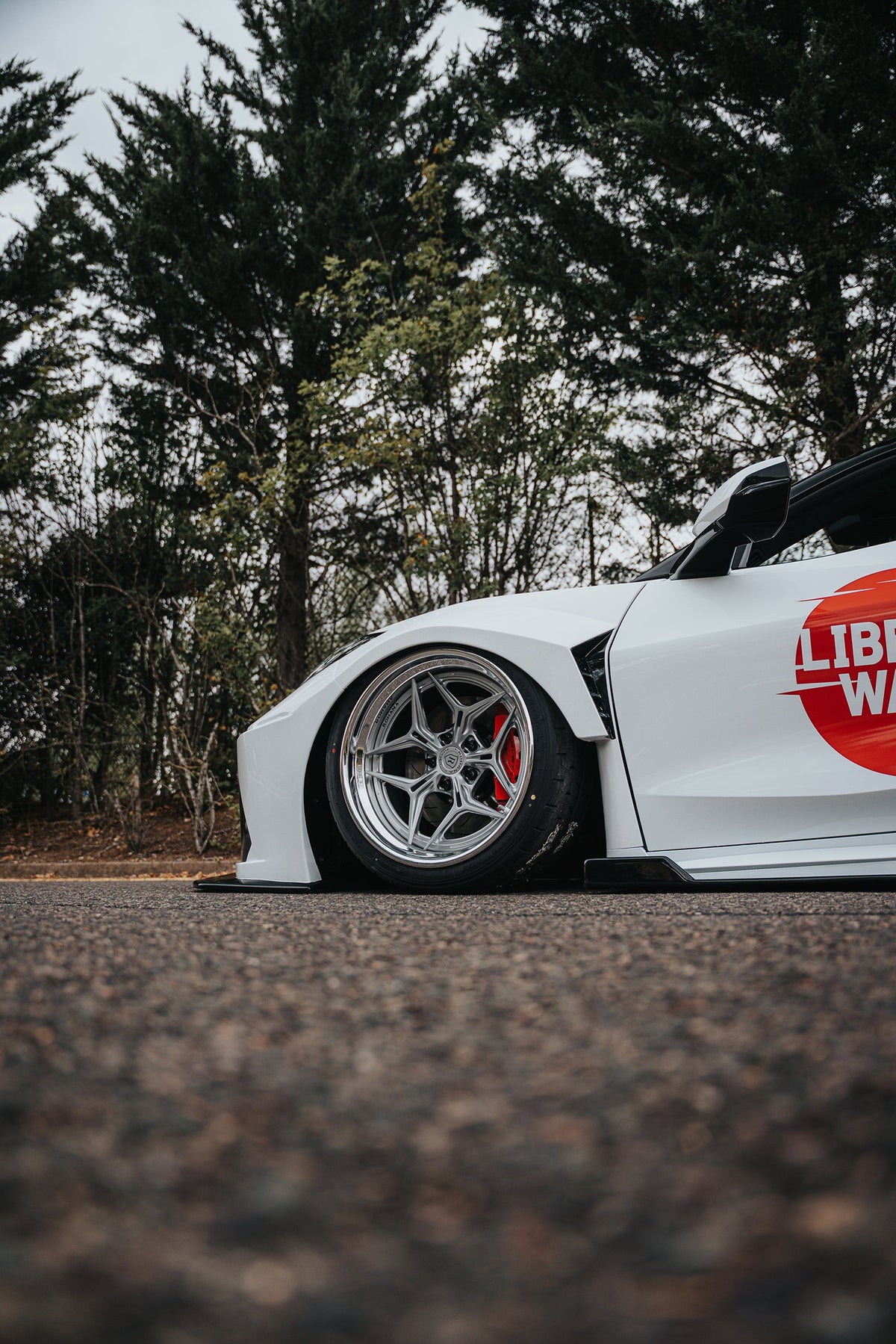 Chevrolet Corvette C8 – bodykit widebody LB-Silhouette WORKS carbon Liberty Walk – zdjęcie 7