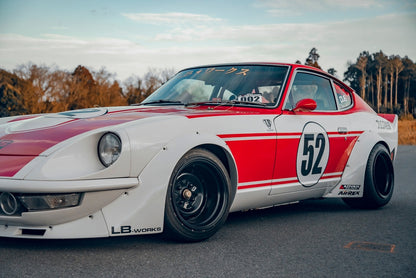 Datsun 240Z (S30) – bodykit widebody LB-WORKS FRP Liberty Walk – zdjęcie 3