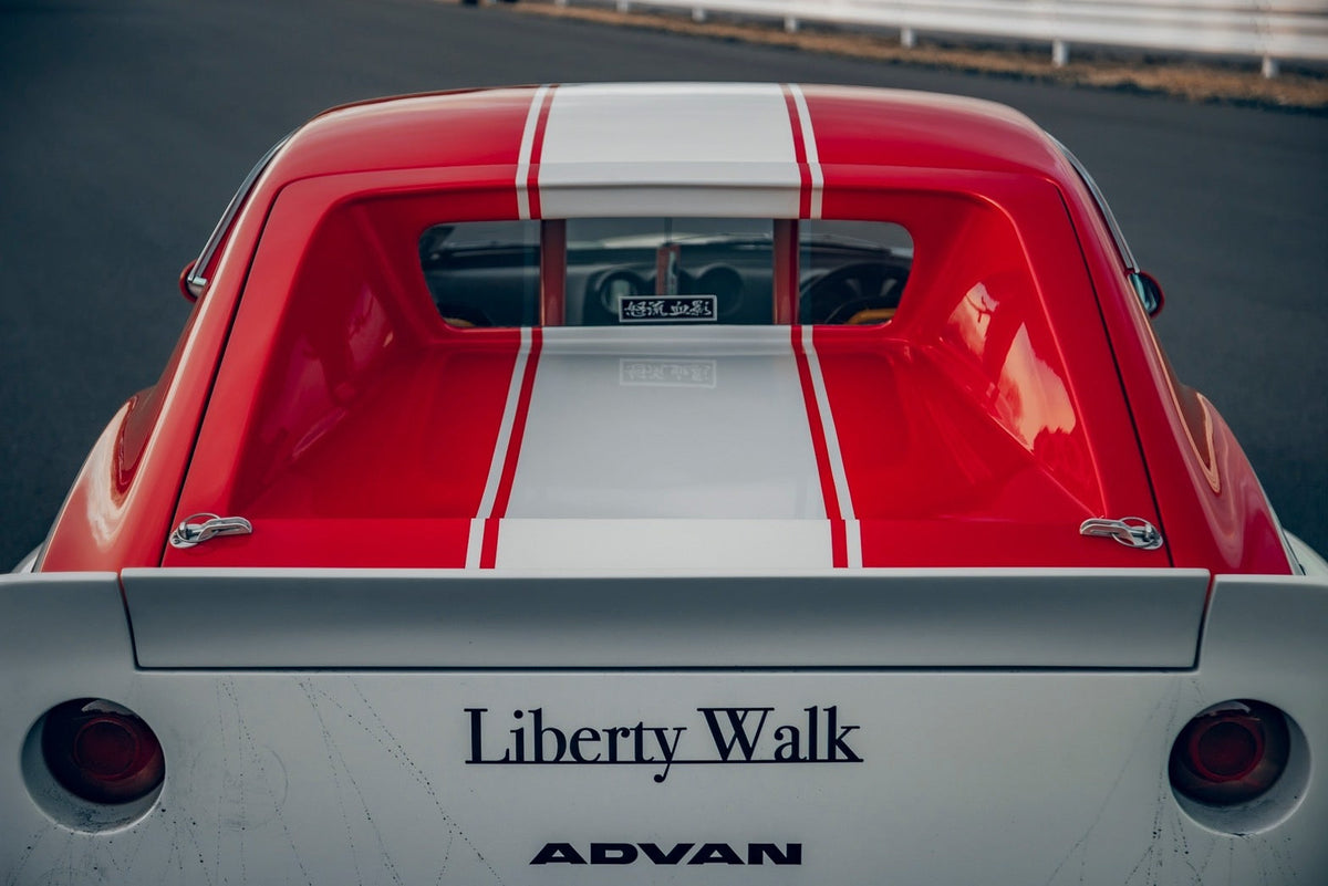 Datsun 240Z (S30) – bodykit widebody LB-WORKS FRP Liberty Walk – zdjęcie 9