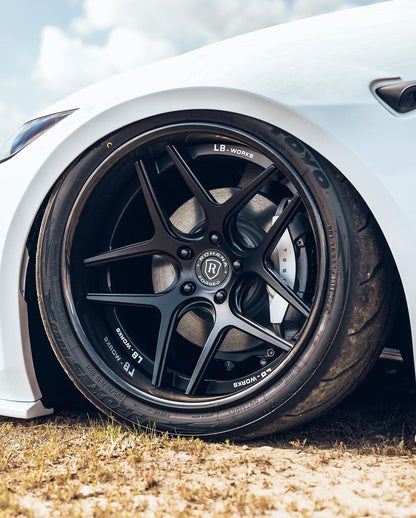 Tesla Model 3 – bodykit widebody LB-E-WORKS FRP Liberty Walk – zdjęcie 13