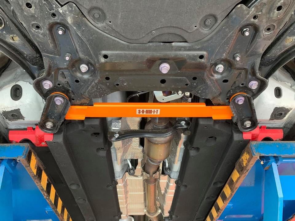 AIRTEC Motorsport Panel Wzmacniający Belki Zawieszenia do Toyota Yaris GR (3)